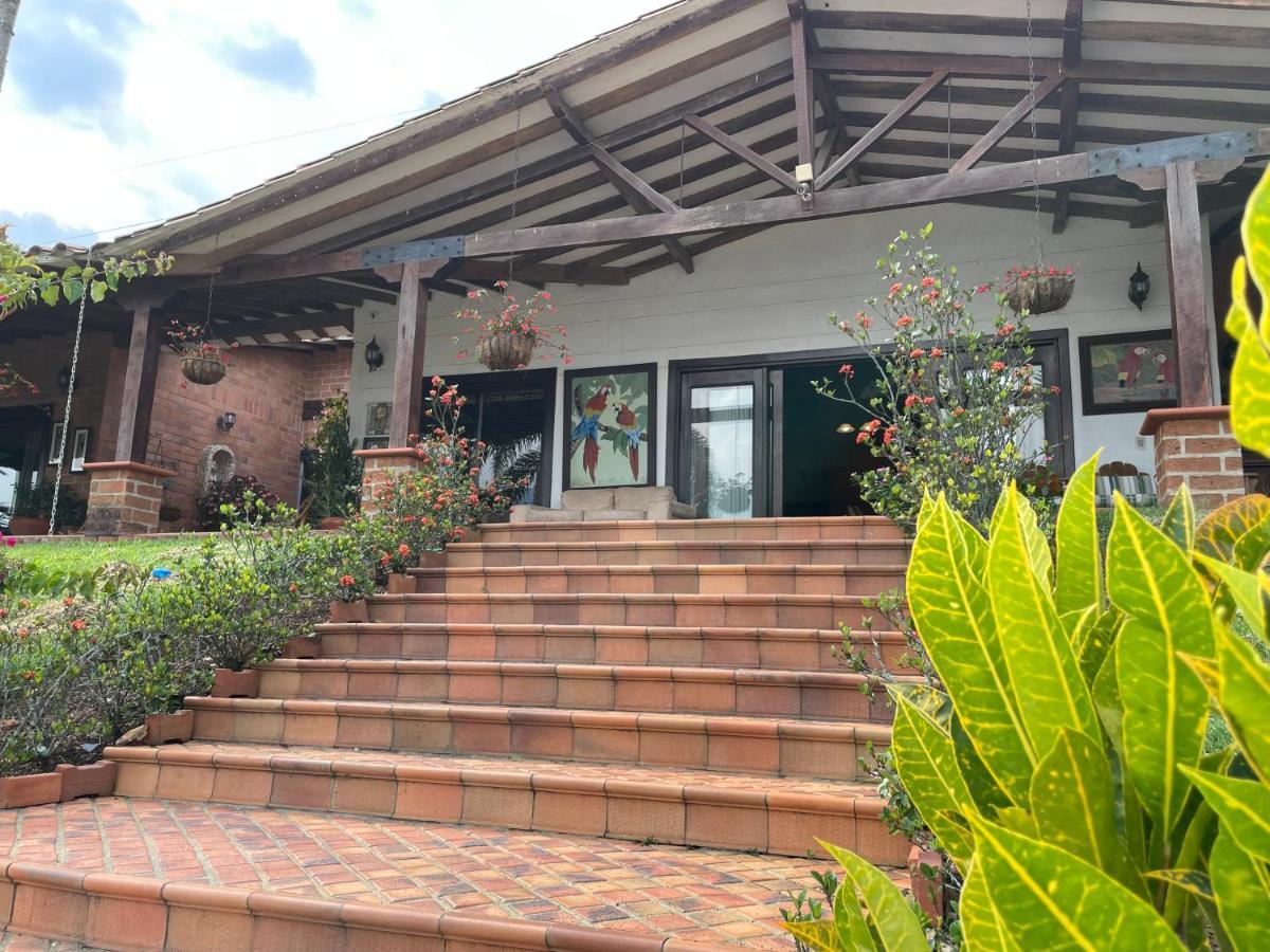 Finca Hotel Villa Camila コパカバーナ エクステリア 写真