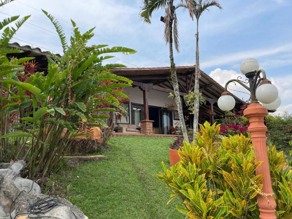 Finca Hotel Villa Camila コパカバーナ エクステリア 写真