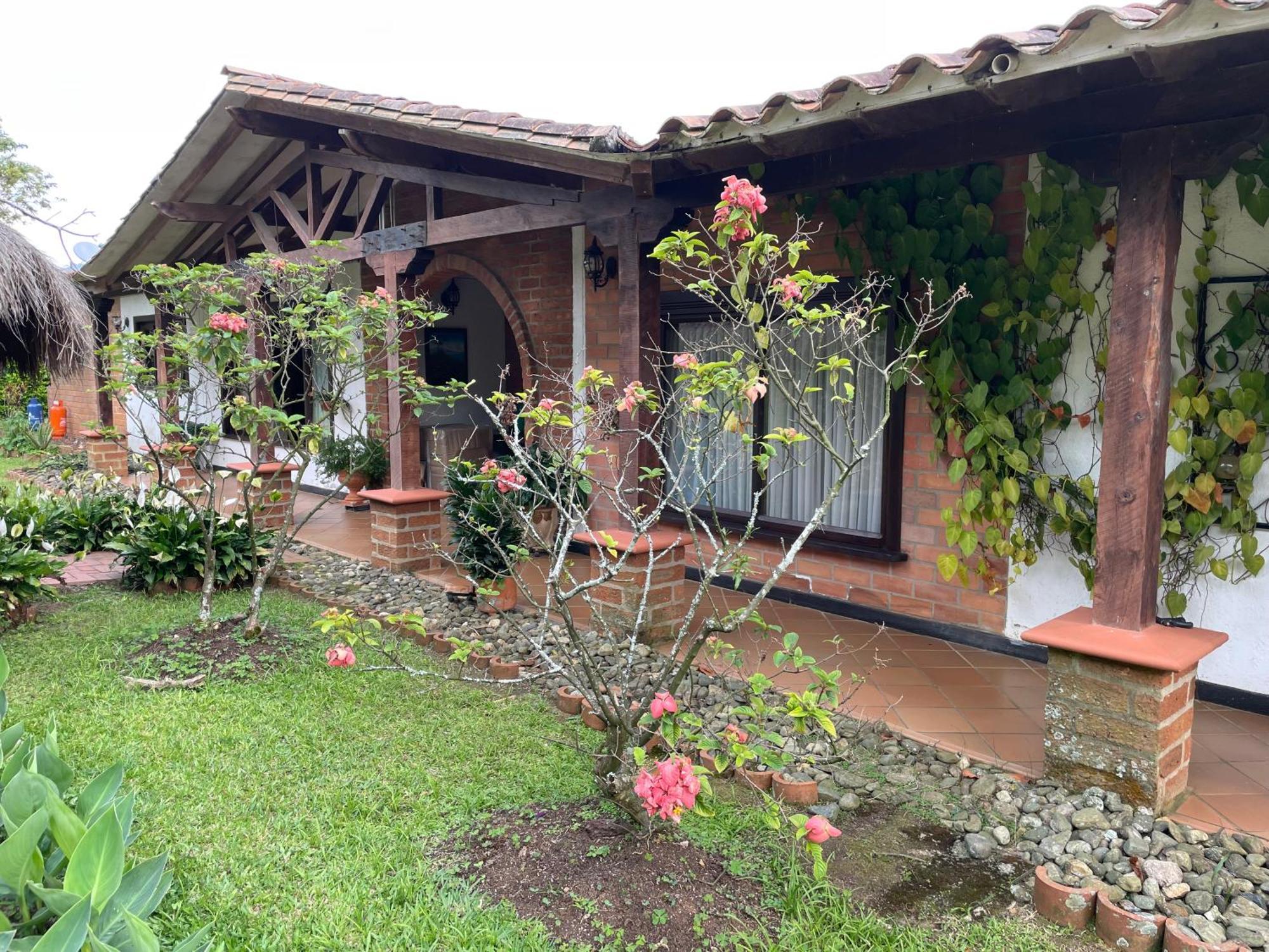 Finca Hotel Villa Camila コパカバーナ エクステリア 写真